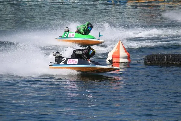 優勝戦で2コース差しを決めた西村歩選手