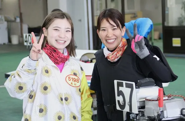 奥村明日香選手と師匠小野生奈選手とのツーショット