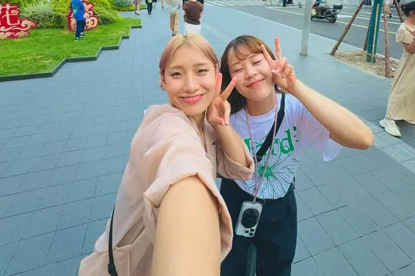 オフの日のリフレッシュした表情をSNSで発信し、ファンを魅了する滝沢織寧